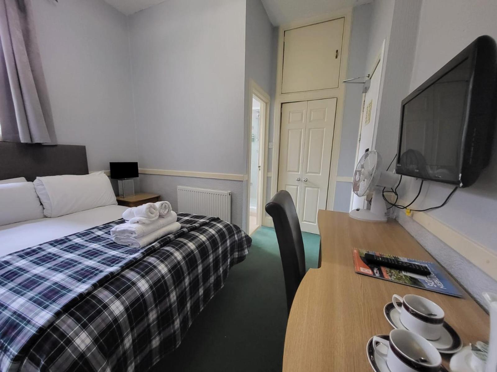 The National Hotel 3*